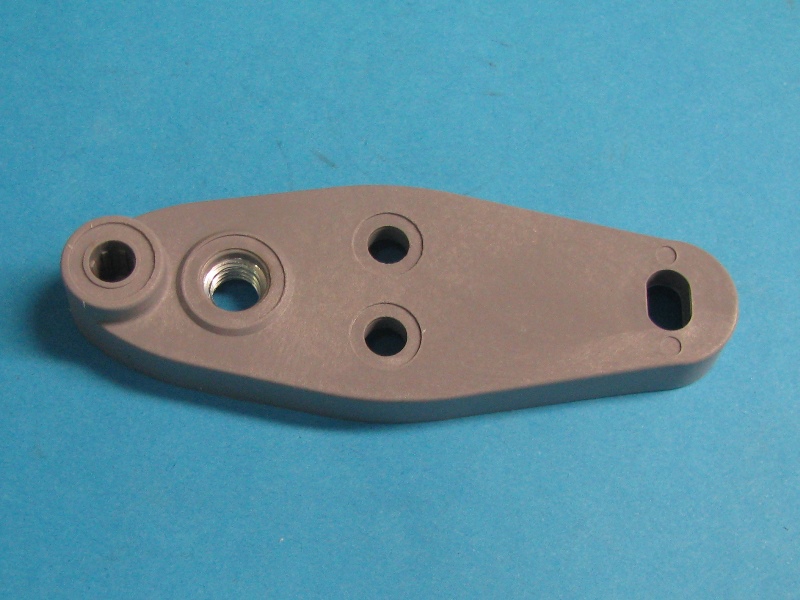 NOSAČ PANTA DONJEG HLADNJAKA GORENJE