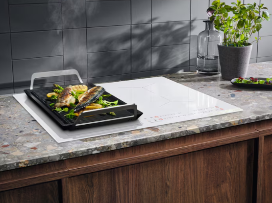 949492867 UGRADBENA PLOČA ELECTROLUX EIV 63440BW